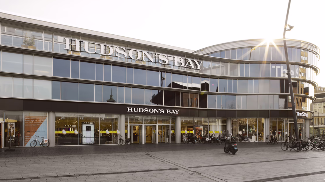 Hudson's Bay buitenkant pand