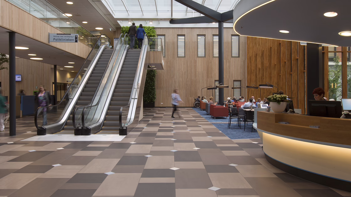 Reinier de Graaf ziekenhuis centrale hal